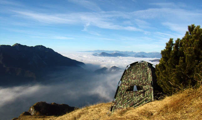 capanno tenda e paesaggio